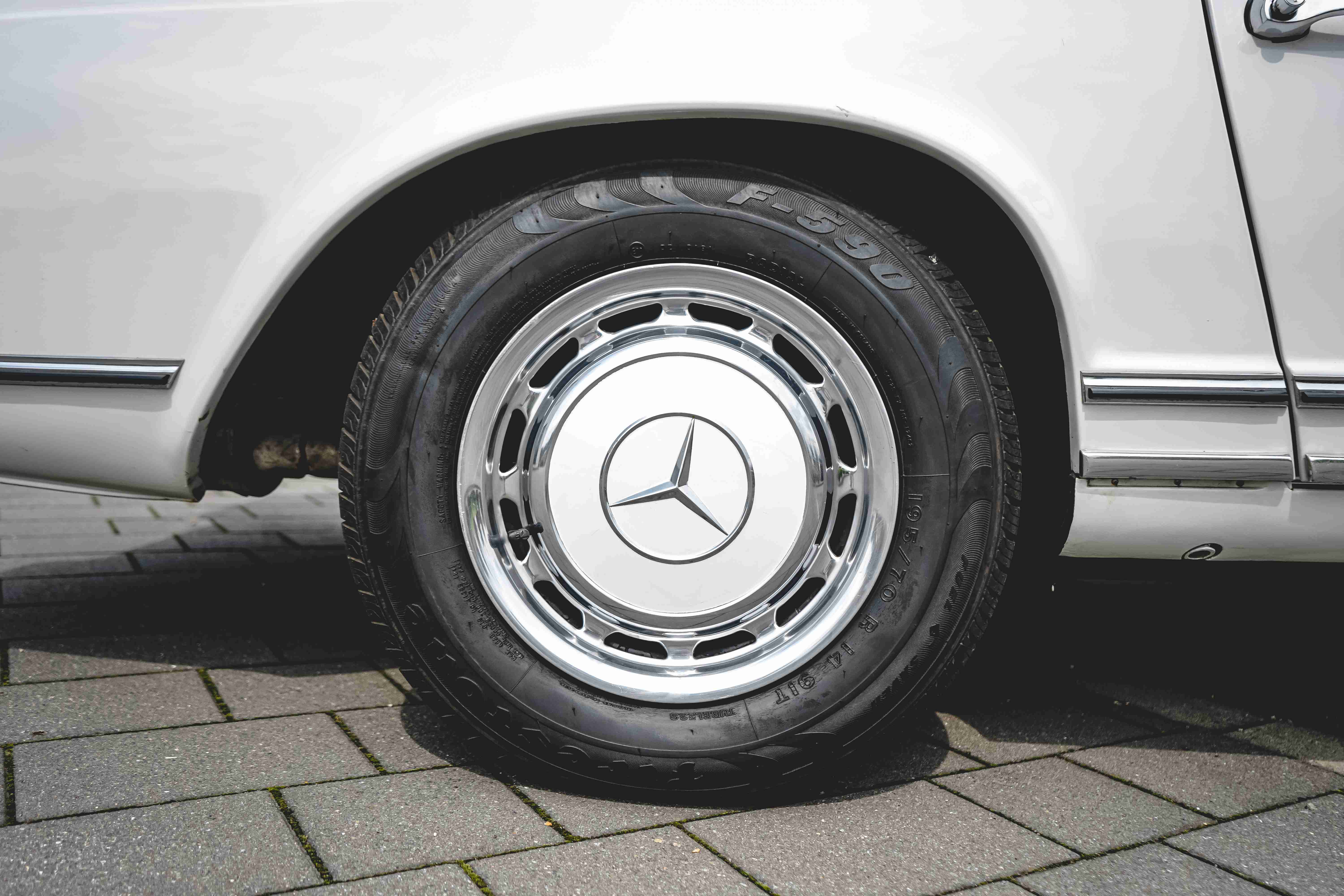 Mercedes 280 SL Pagode