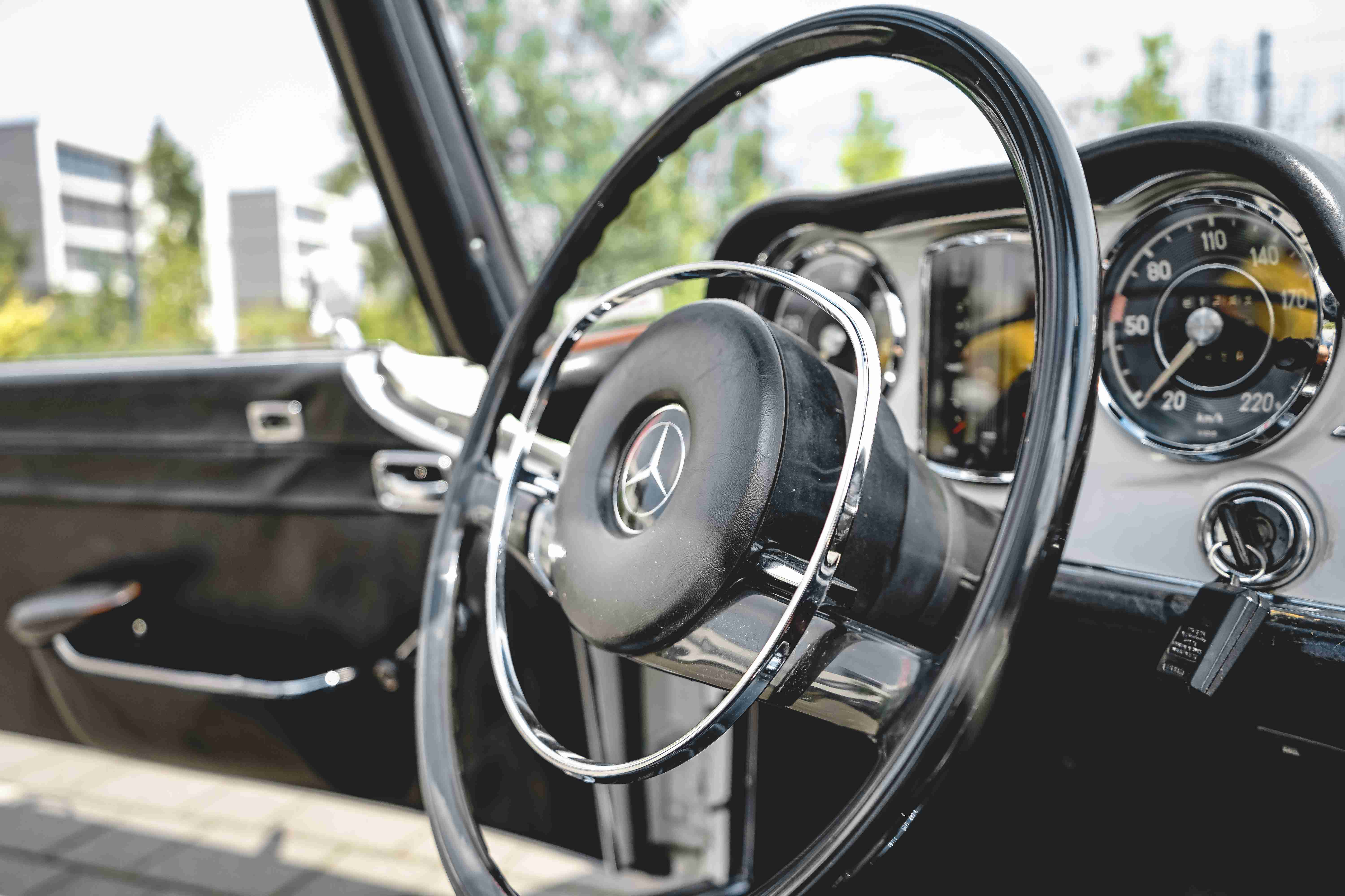 Mercedes 280 SL Pagode