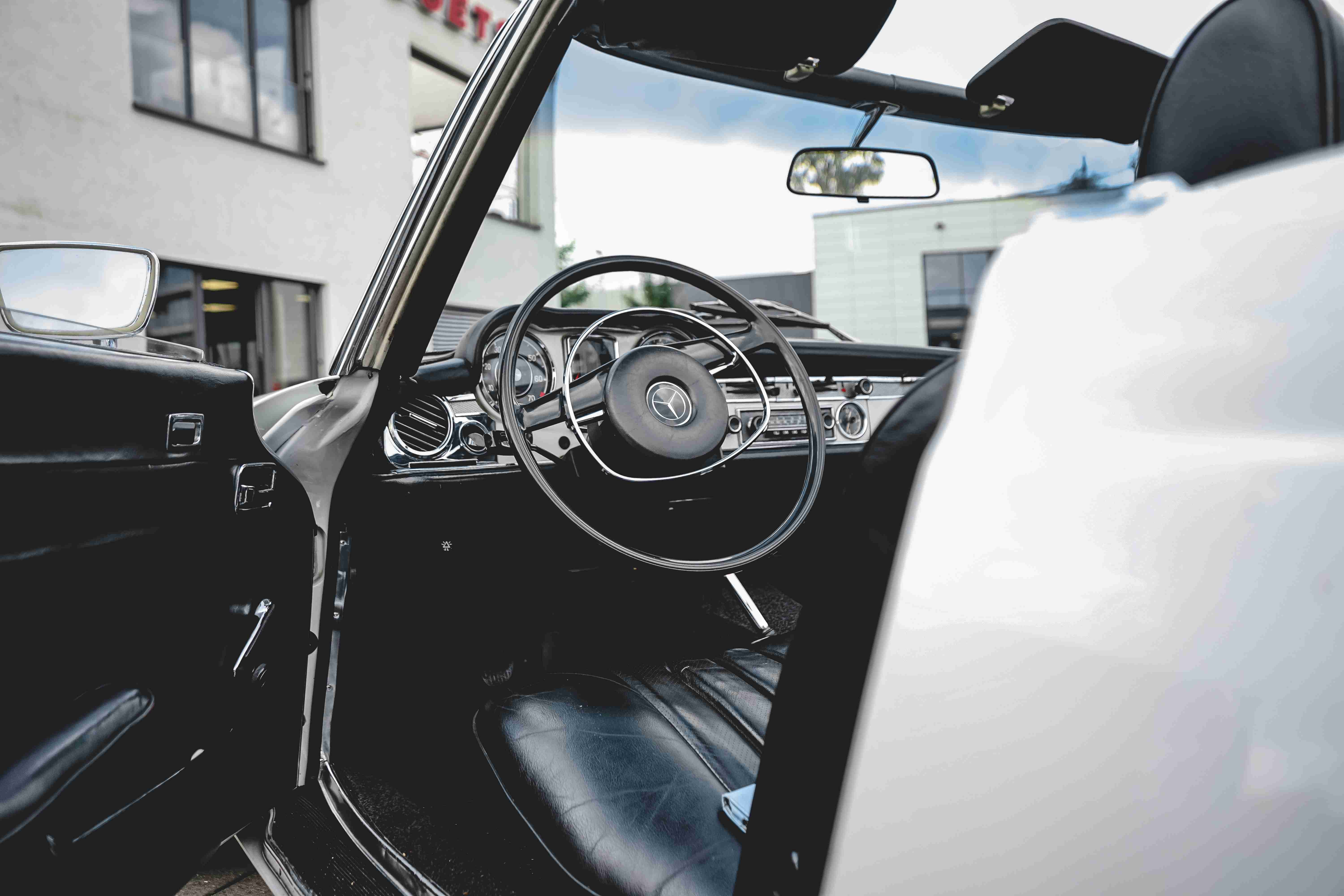 Mercedes 280 SL Pagode