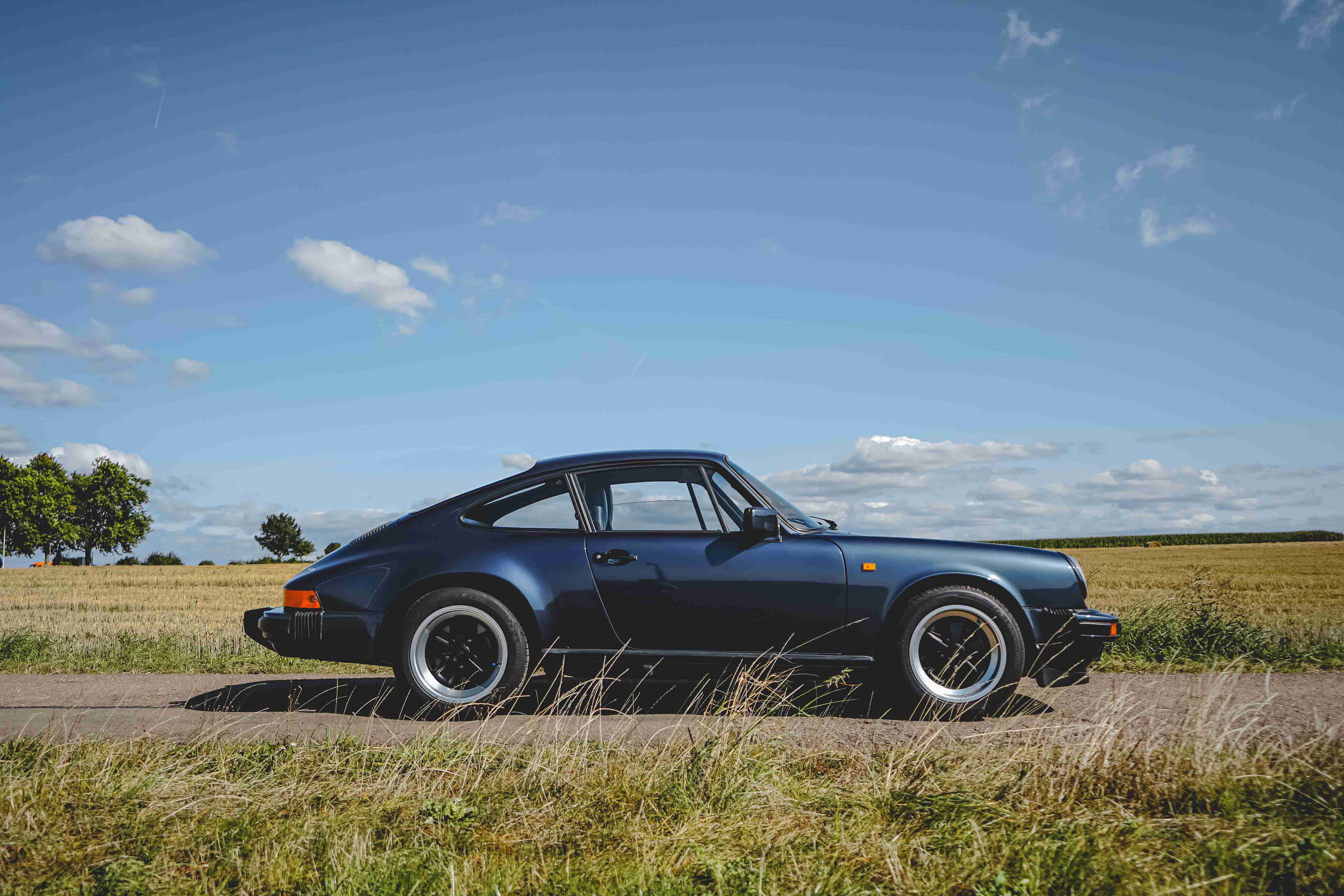 Porsche 930