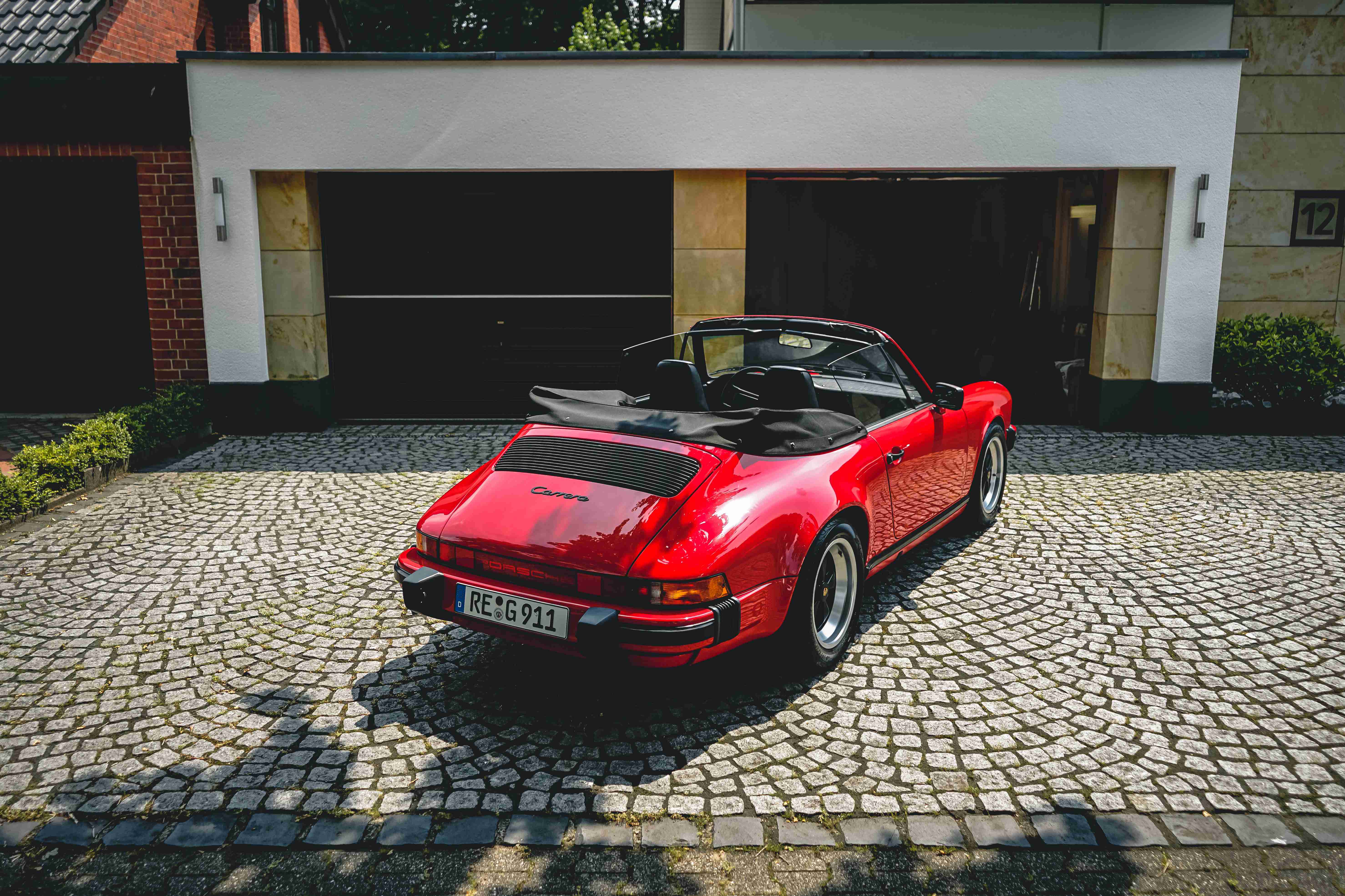 Porsche 930