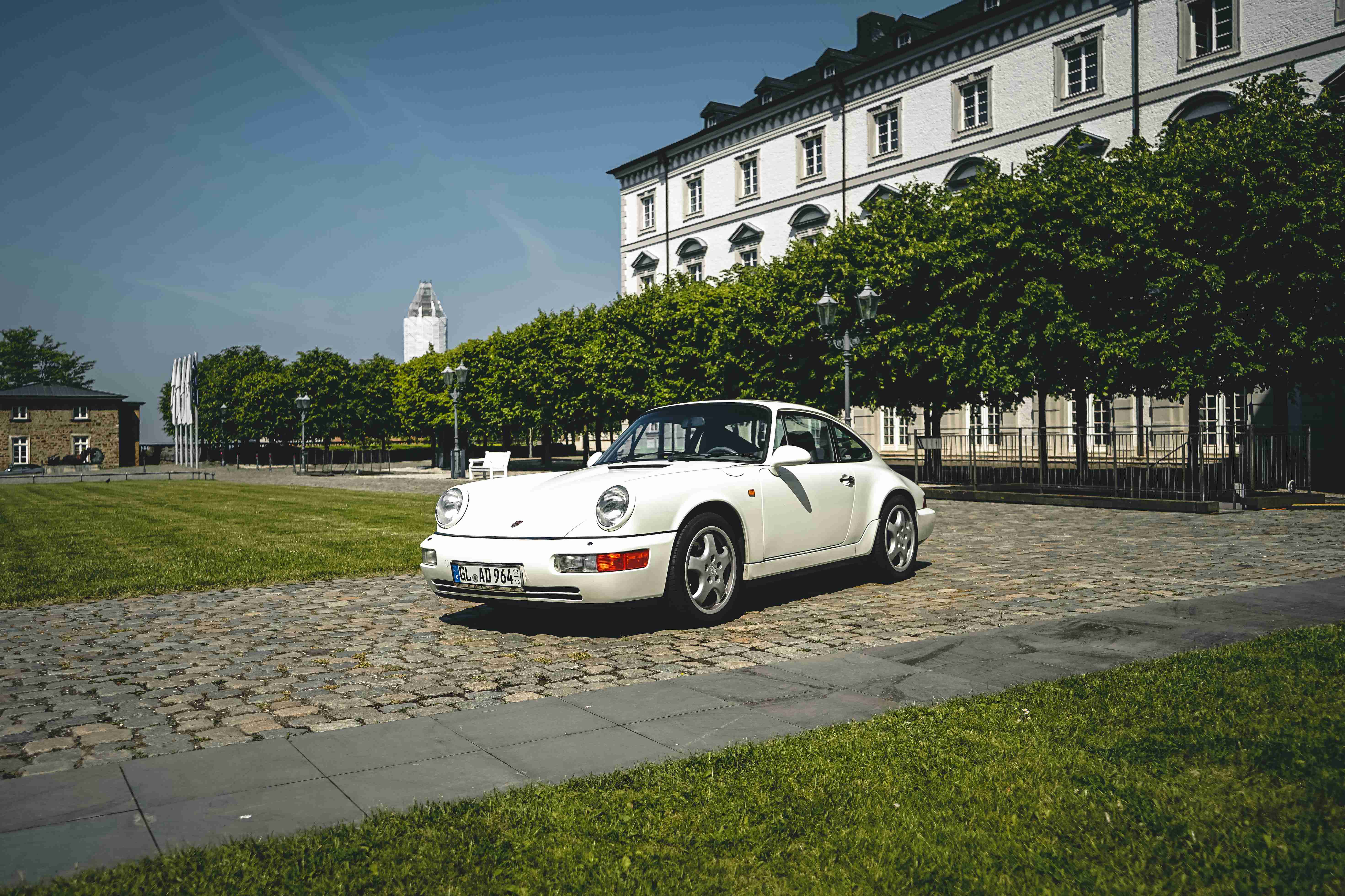 Porsche 964